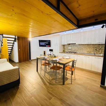 Casa Vacanze Al Civico 72 Пицо Екстериор снимка