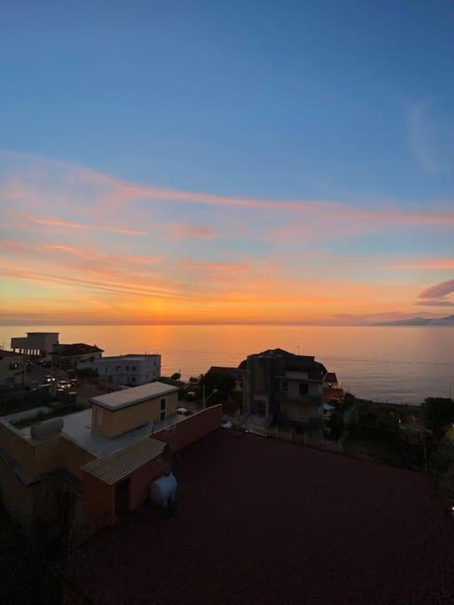 Casa Vacanze Al Civico 72 Пицо Екстериор снимка